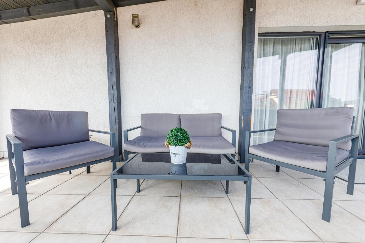 Apartament De Lux Cu Terasa Appartement Timişoara Buitenkant foto
